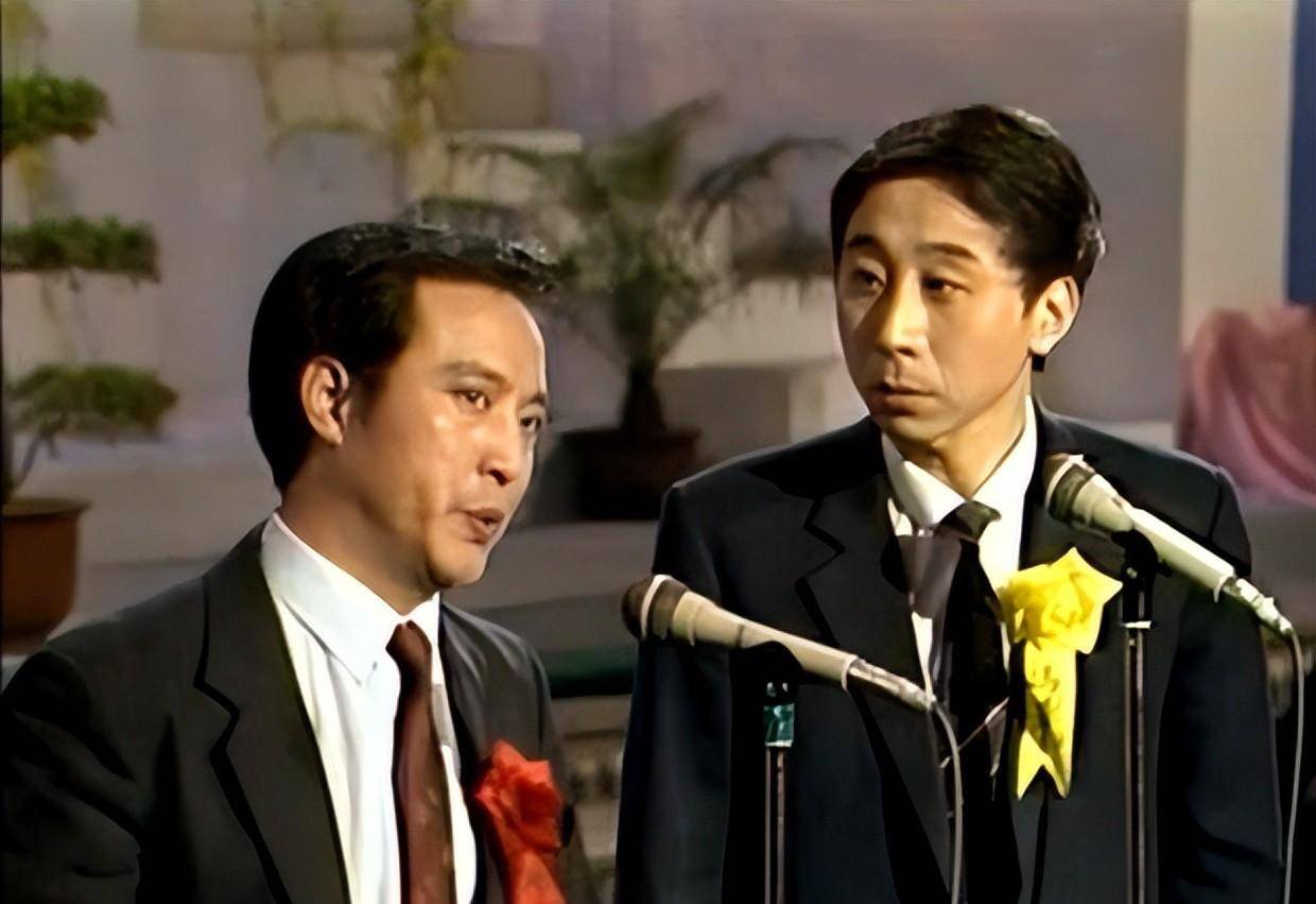 1988年的一天，事业巅峰的刘伟突然对搭档冯巩说：“澳大利亚太美了，我被这个地方