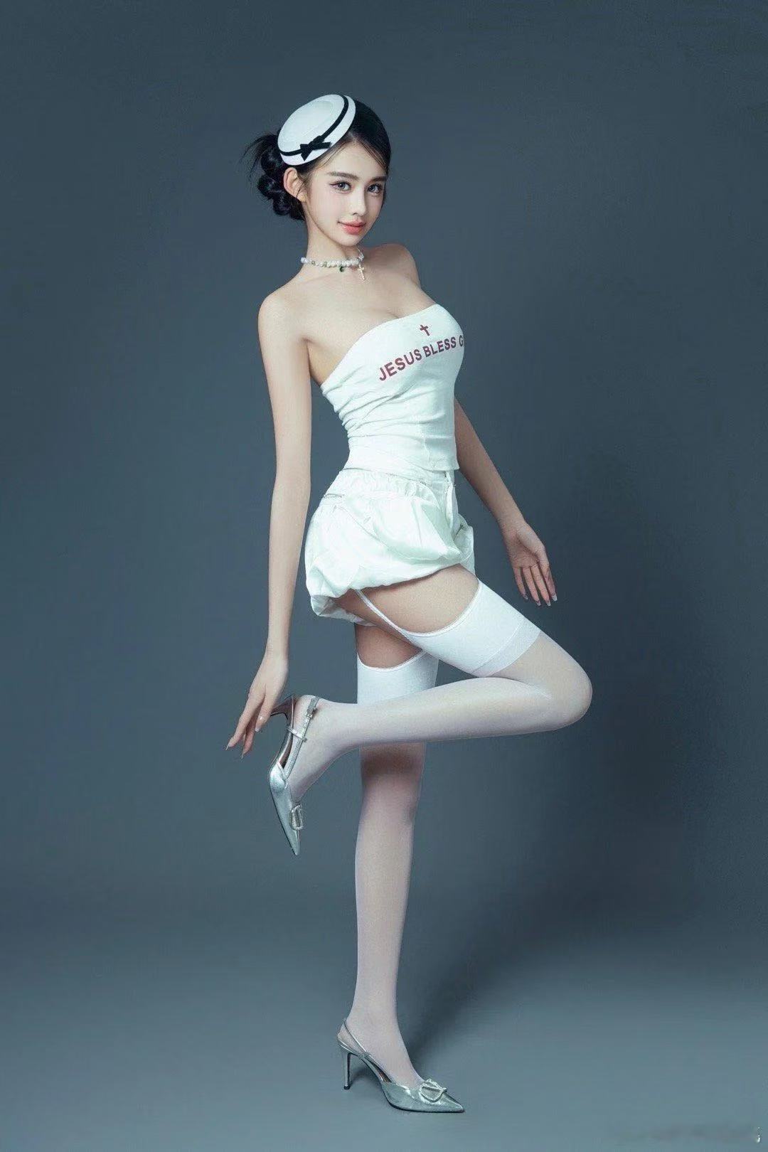 嫂子这双大长腿太性感了哈哈哈哈