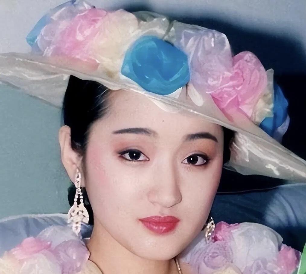 杨钰莹的故事，就像一首动听的旋律
