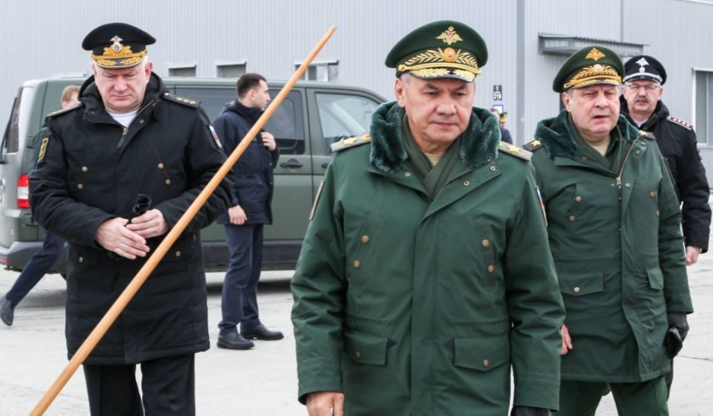 俄军刚开始战斗力拉胯主要责任就是，谢尔久科夫和绍伊古这两个国防部长，耽误了俄军十