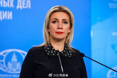 扎哈罗娃：“ISIS通常攻击美国的敌人，这真是一个奇怪的巧合。” ​