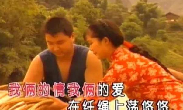 曾被央视力捧，名气超宋祖英，被绿后闪婚小鲜肉，现住农村很平凡（被央视表扬的艺人名单）-第2张图片-九妖电影