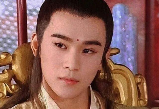 有种差距叫男二颜值碾压男主，肖战上榜，看到白敬亭：是我不懂了（男二比男主火的电视剧）-第8张图片-九妖电影
