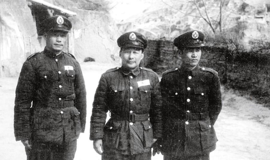 1948年3月，刘戡、严明的尸体被送到了西安，胡宗南看到后痛哭失声。
2月25日