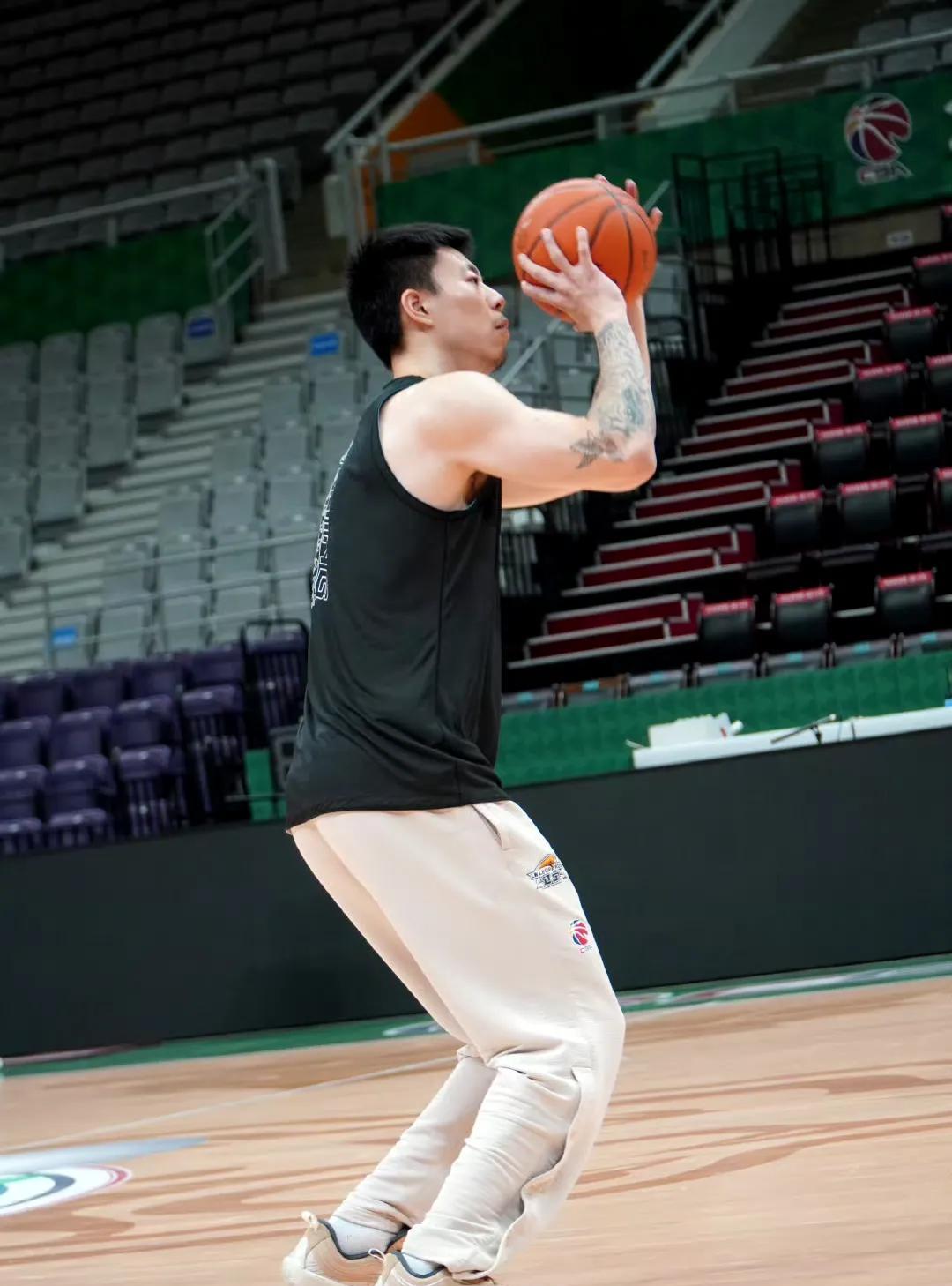 中国男篮没这4位球员，世界大赛赢不了比赛
1. 周琦
有周琦没有周琦那是两个