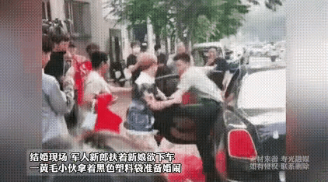 这可是军婚，岂容你胡闹！一场庄严而神圣的婚礼正在进行，新娘身着洁白的婚纱，宛如仙