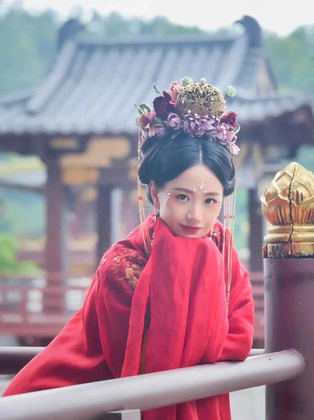 气质性美女李梦