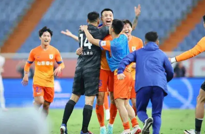 伊万这回算是彻底坐稳了国足主教练位置了，这次18强赛无论成绩如何，不管外界的呼声