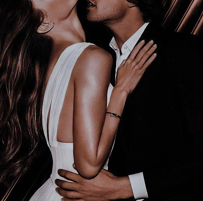 男人过了50岁，还会对外面的女人动心吗？
当然会动心了，我跟你们，分享三个50多