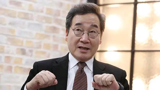 被称为韩国“前太子”的李洛渊
发声；尹锡悦，李在明都是“法律泥鳅”应同时代予以“