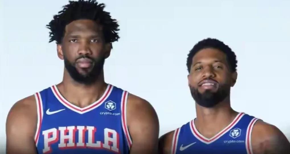 不看不知道，一看吓一跳！！

恩比德5140万美金，没打揭幕战；

伦纳德492