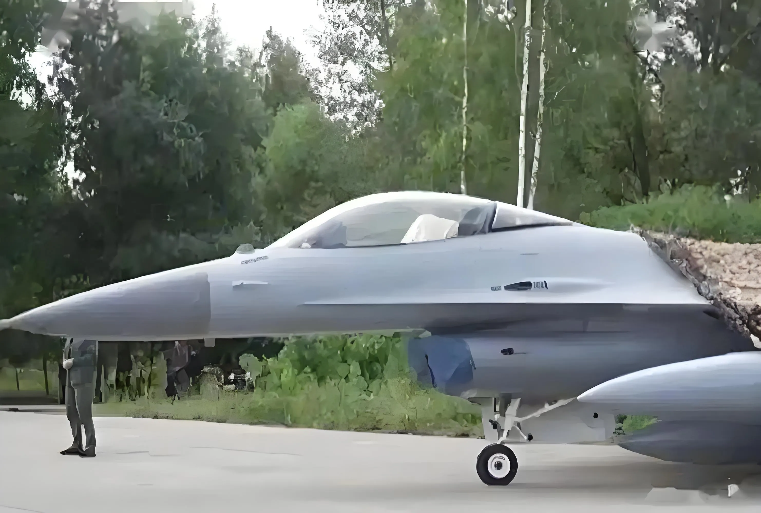 俄罗斯让乌克兰的F16战斗机不敢露面。

俄罗斯国防部10月7日通报，俄罗斯军队