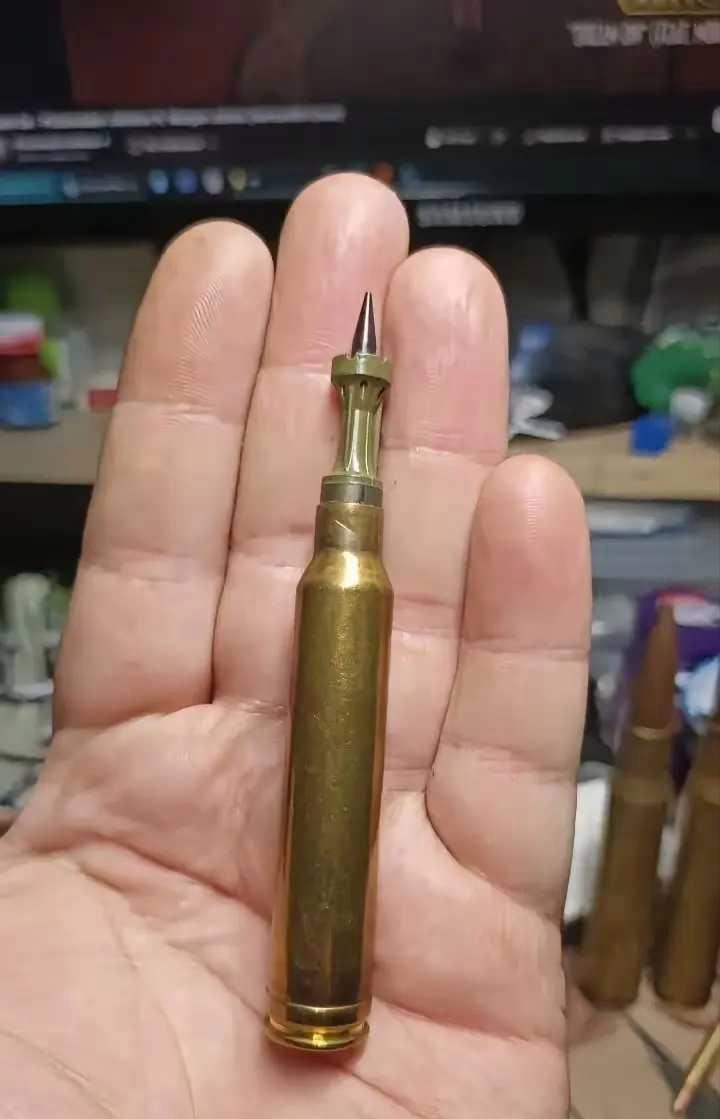 请教一下，遇到这种子弹，防弹衣还能管用吗？