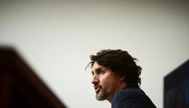 加拿大现在都懵了，本以为给美国当小弟是“有福同享有难同当”，没想到特朗普直接来了