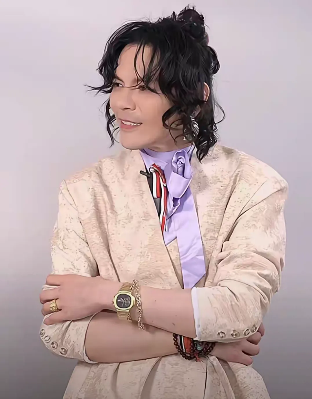 网友们都说:“他迟早都会变的”
只是时间问题，
那郭碧婷怎么办？
孩子怎么办？