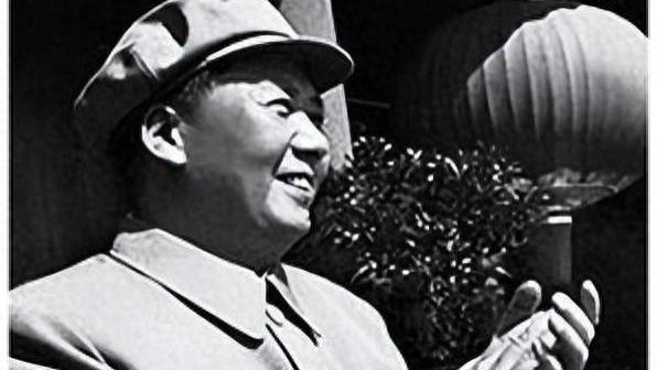 开国名将有很多，但被毛主席视为常胜将军的有三人，他们是谁？
