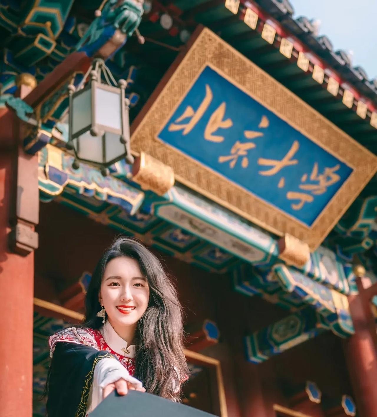 俗话说，三十年河东，三十年河西，教师职业马上要迎来属于它的高光时刻。“教育强国”