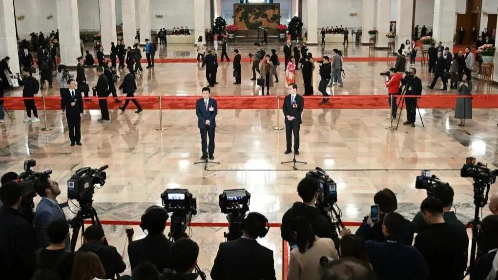 2024两会热议“全固态电池”，产业化突破正当时