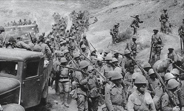 不是危言耸听，1930年的中国危机四伏，差点分裂成18到20个国家！东亚魔鬼日本