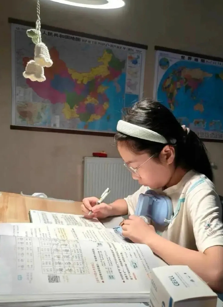 一年级过来人：卷后劲才是真正的人生赢家
虽然已经执教十余年了，但每次带三年级我都