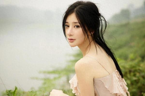 熊乃槿：魅力四溢的女演员