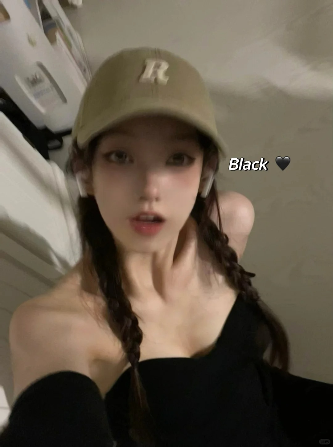 ➕🖤
Look!