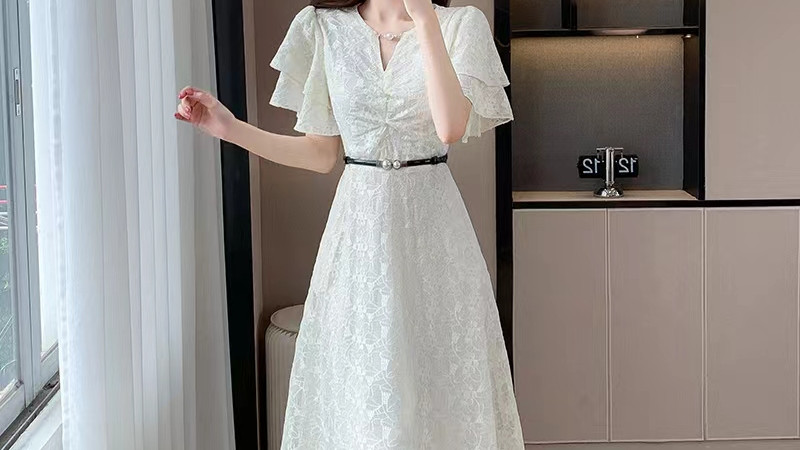 你知道哪种连衣裙最显瘦吗？快来看看！