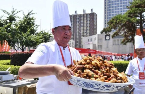 河南某地成立“馒头办公室”，吉林省吉林市成立“锅包肉办公室”，有个地方制定省级“
