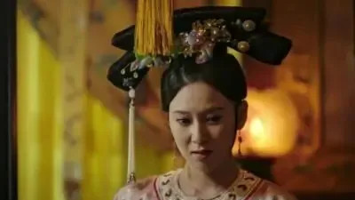 豫妃：二婚嫁给乾隆，入宫6年便被晋封为妃，死后新贵人为其穿孝