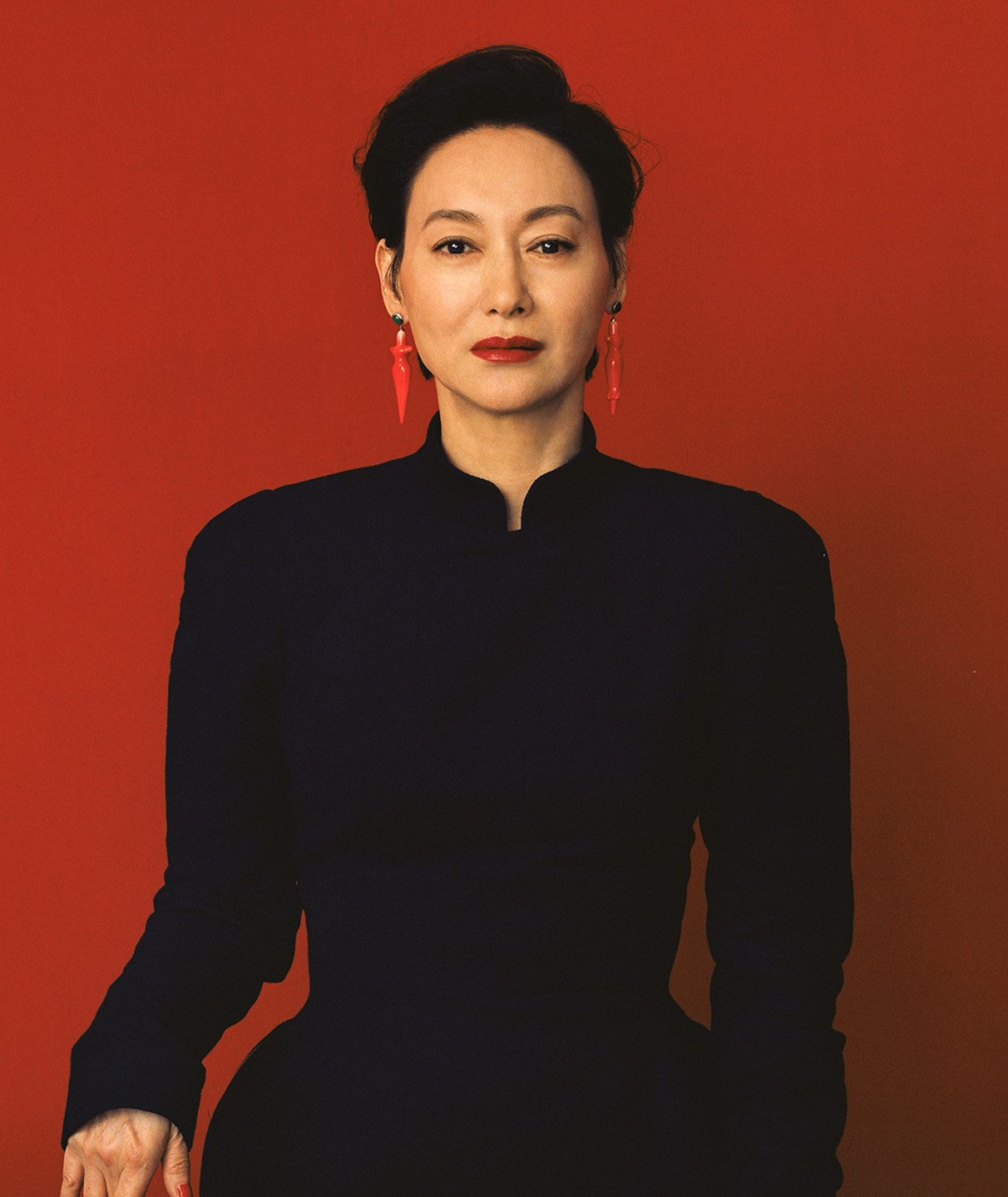当年，惠英红交往了一个富豪男友，感情不错。结果一个人对他说:“你女朋友的身材很多