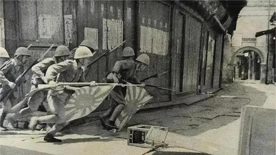 1941年日军洗劫烧毁内蒙古王爱召庙！珍宝连运八天！大火烧了半个月！