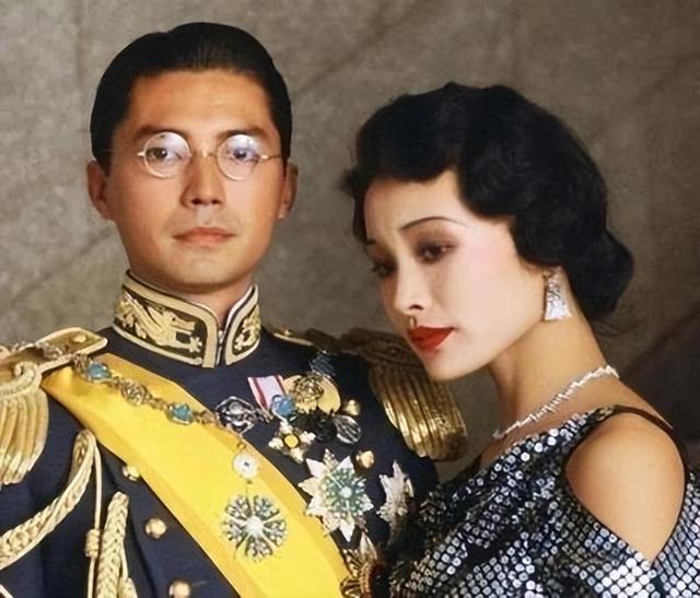 让春晚导演向全国道歉,入美国籍却回中国捞金,她到底什么来头?(美籍华人上春晚)-第15张图片-九妖电影 让春晚导演向全国道歉,入美国籍却回中国捞金,她到底什么来头?(美籍华人上春晚)-第15张图片-九妖电影