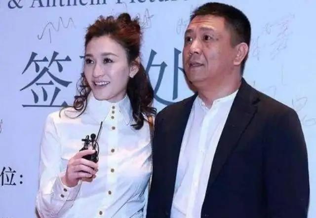 李小冉终嫁男闺蜜获幸福，关之琳情路坎坷成对比