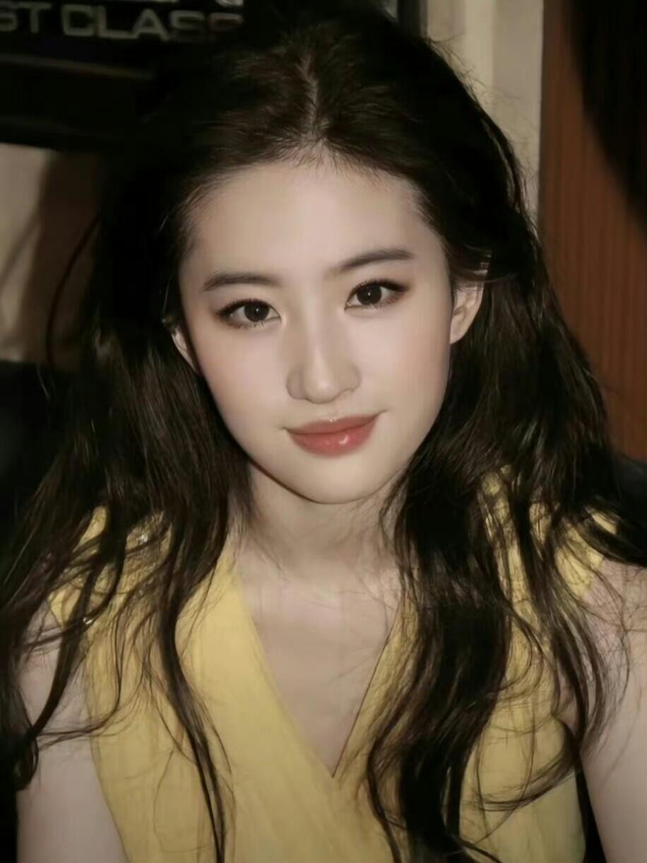 少女时期的刘亦菲
