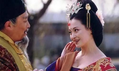 玄武门之变后，杨珪媚从寡妇变宠妃