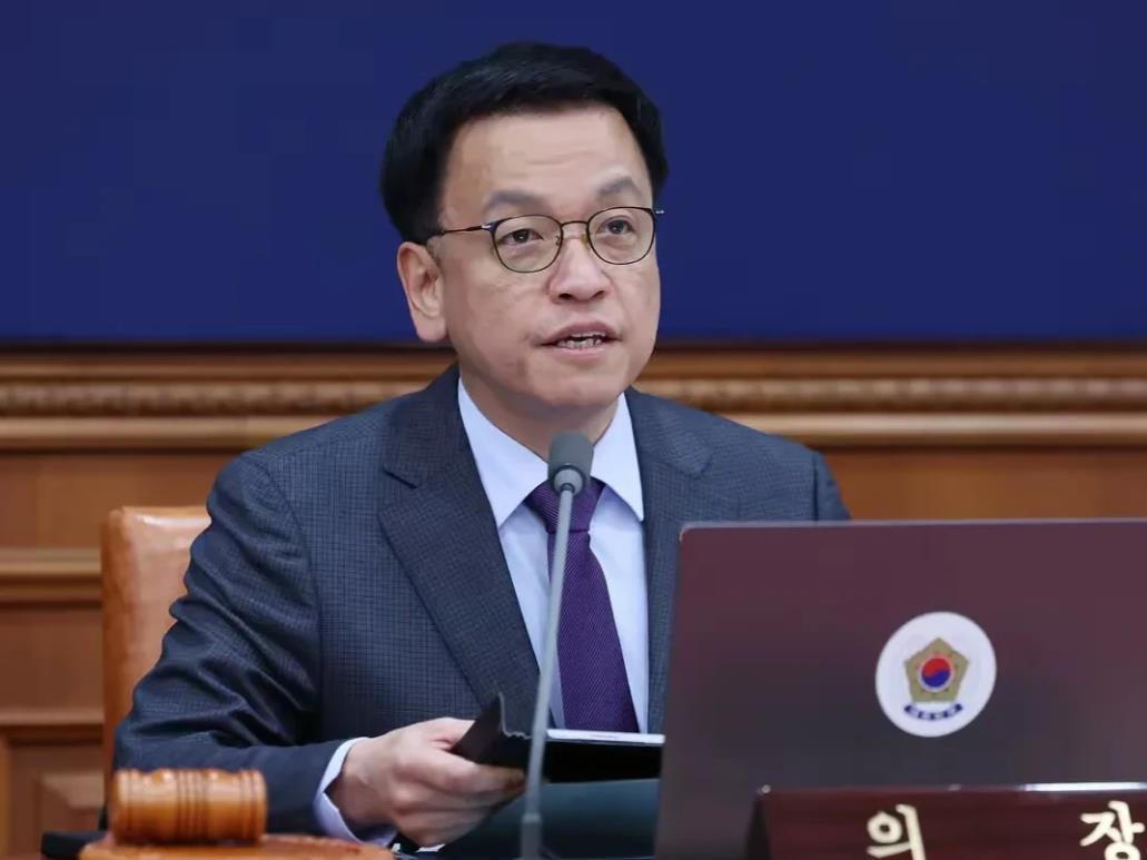 韩国代总统，崔相穆绝对是个聪明人…
如果尹锡悦最后被罢免了，60天后将进行新的总