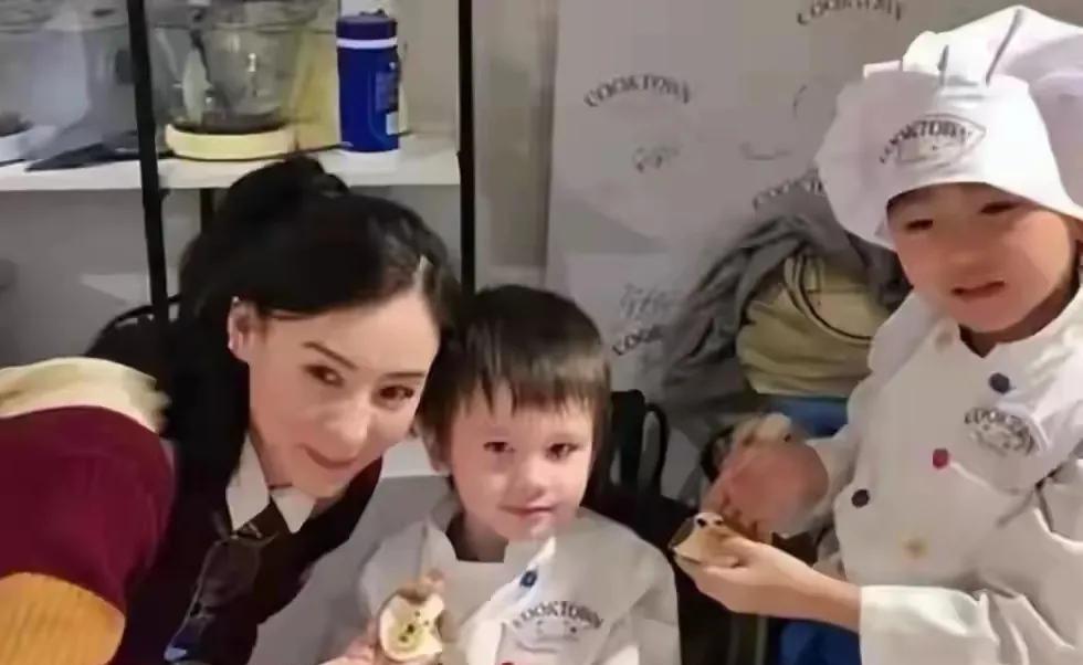 如果他真是陪张柏芝走到最后的人，那他真的太幸运了！

爱情能找到真心相待的人，真