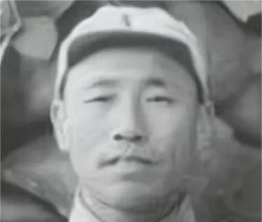 1943年7月，八路军团长冯鼎平向上级汇报，司令员邢仁甫密谋投靠日军，并且是不久