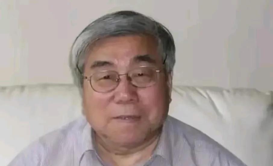 1975年5月，阎长贵从秦城监狱的高墙中走了出来，迎接他的却不是自由，而是更为残