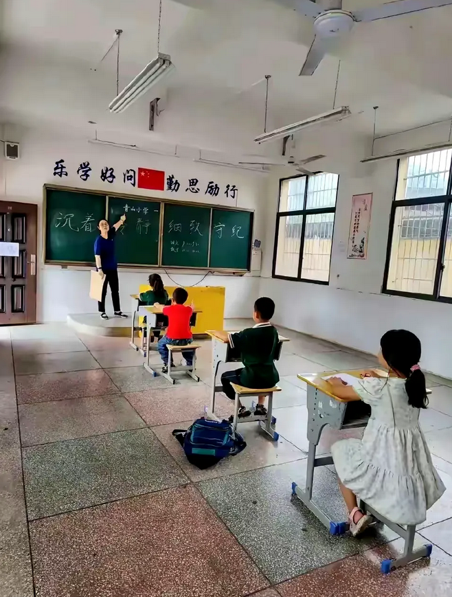 这就是农村小学的现状，估计要不了多长时间就不存在了。