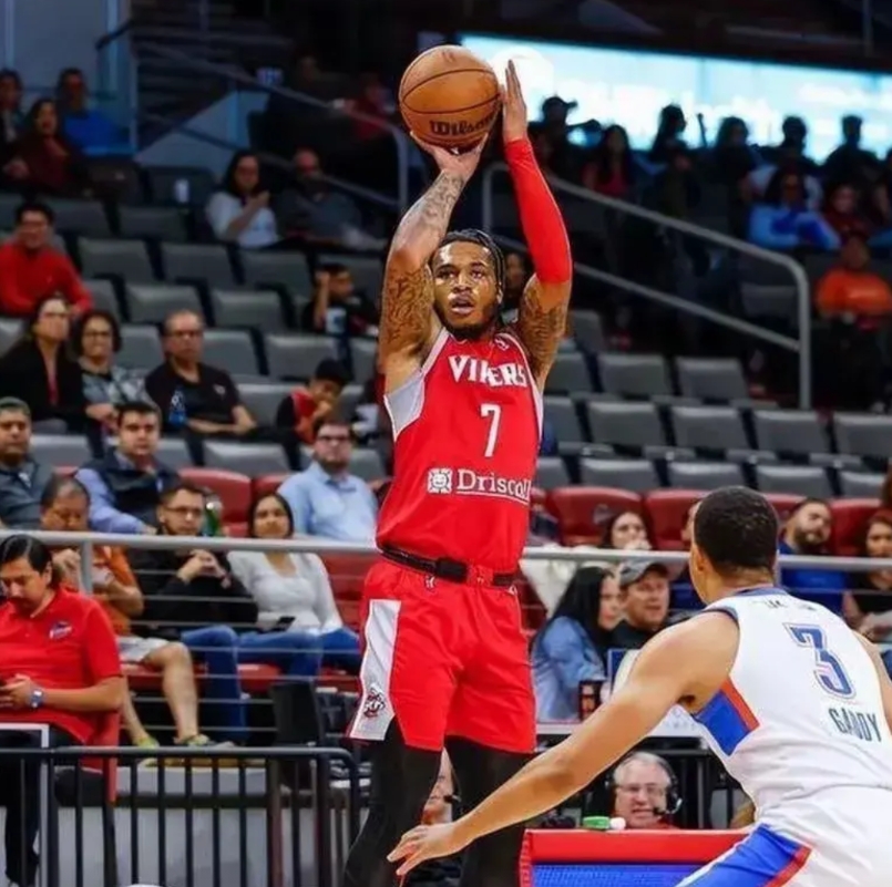 关于火箭队的交易 ，最好是小打小闹的 ，拿杰夫格林、兰代尔和泰特等，去和摆烂球队