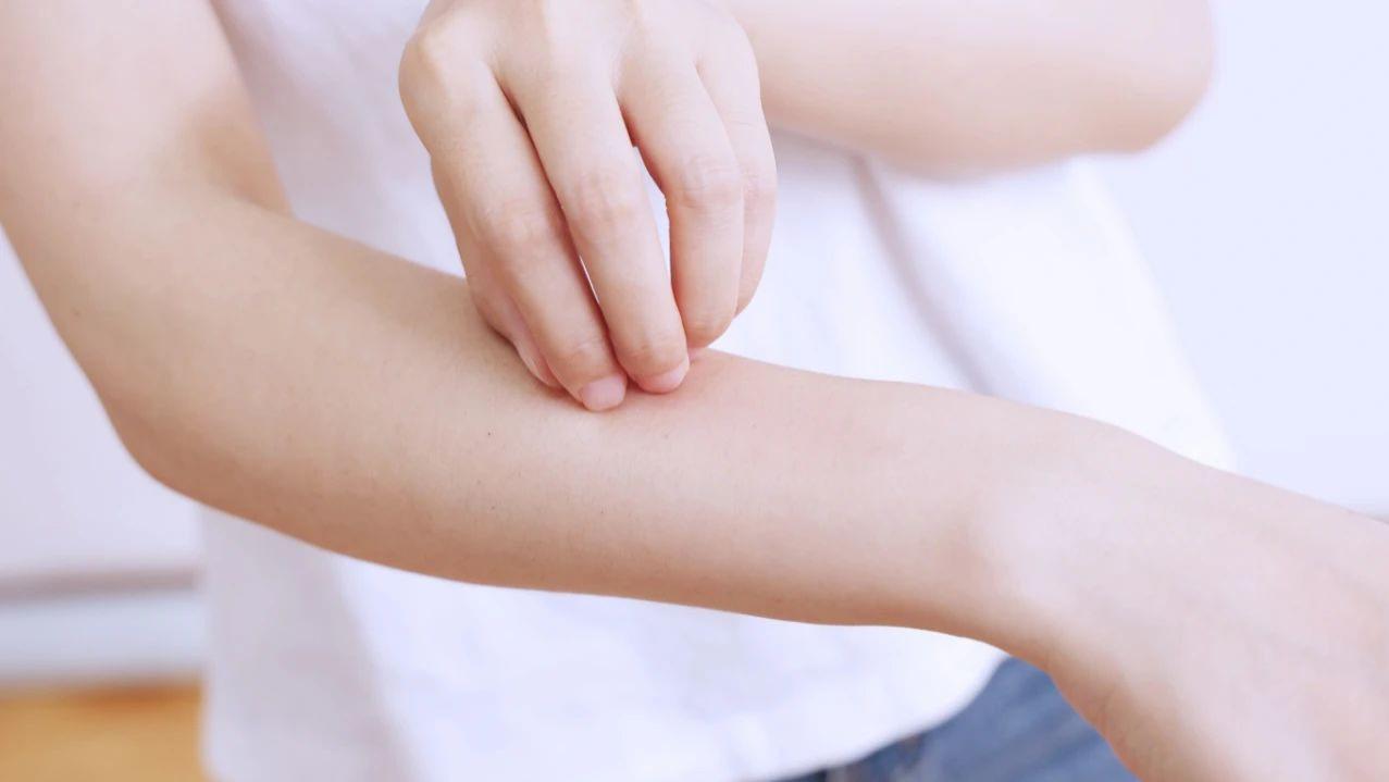 体内有癌症，皮肤会“报警”，医生提醒：出现2种变化劝你别拖