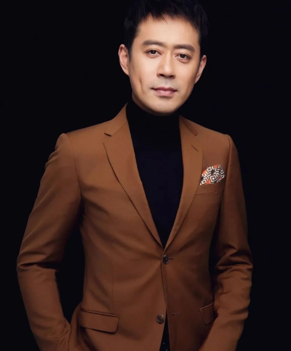 “藏”了这么多年，原来她就是刘钧的妻子