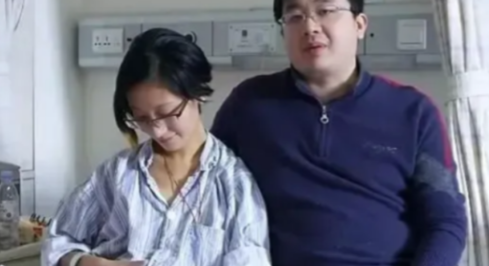 2016年，上海26岁癌症女博士，因担心丈夫孤单，不顾家人劝阻，拼死生下儿子。谁