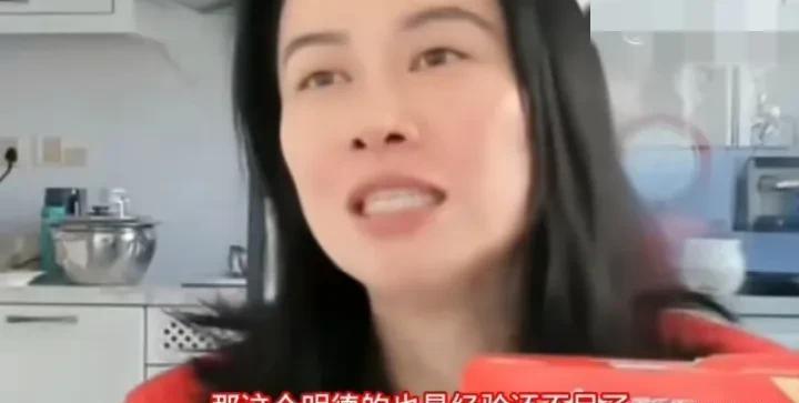 又一位明星公开力挺李明德，她就是叶璇！
叶璇认为李明德是好演员，理由是好演员追求