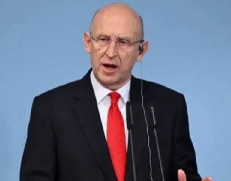 英国国防大臣约翰·希利表示:英国将在2025年的援助乌克兰的计划中，为乌克兰提供