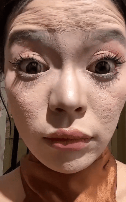 其实很多明星的脸也像这样，只可远观不可近看...