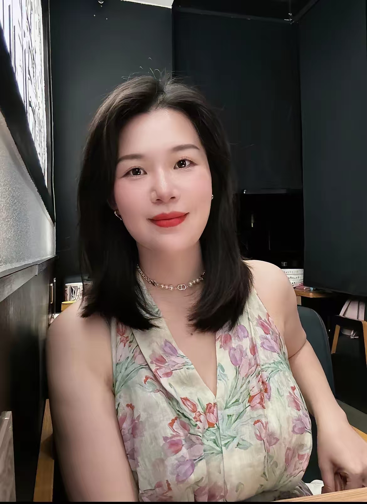 跟女友相处四个月了，现在他为啥突然不理我