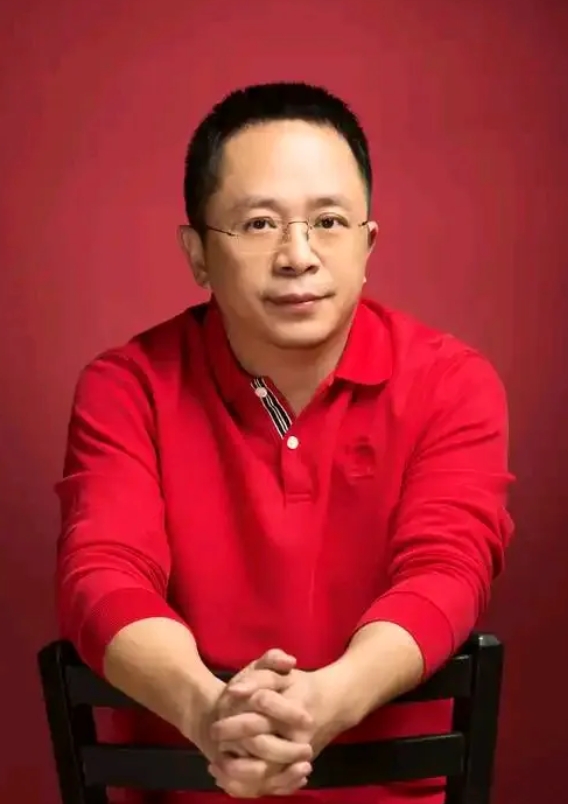 周鸿祎本来想学黄子韬直播抽车来获取流量，结果抖音官方最近出了一个公告，不让抽车了