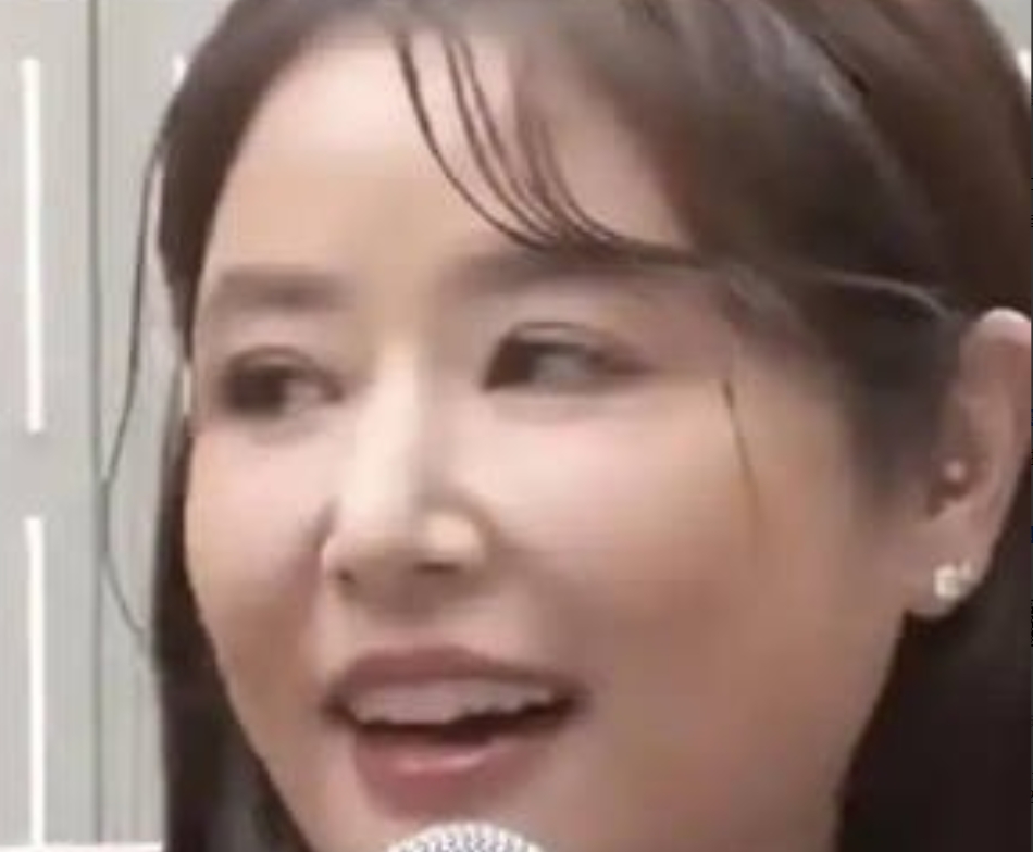 最近娱乐圈里的舆论真是让人有些无奈。林心如不知怎么就被吐槽成了“肥婶”，这事儿本